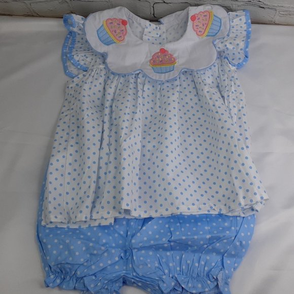'EVERLASTING HEIRLOOM' SCALLOP NECK EMBROIDE CUPCAKE TOP & BLOOMER 2-PIECE SET - Picture 10 of 14